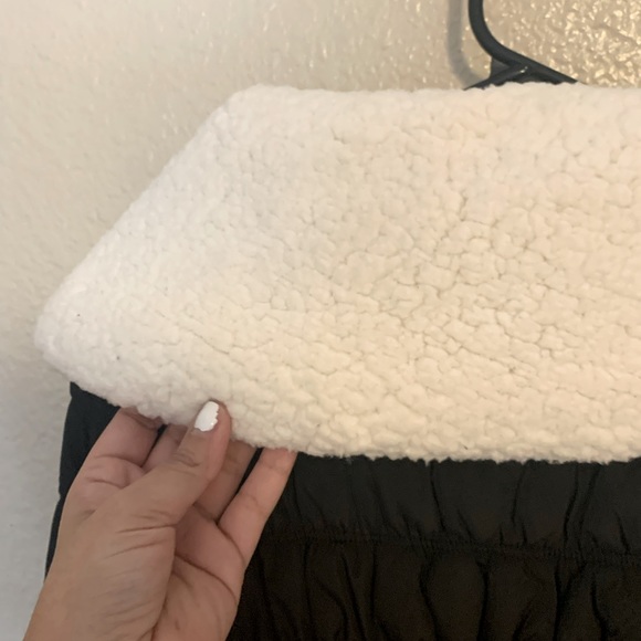 Calvin Klein Women’s Performance Jacket - Picture 3 of 13